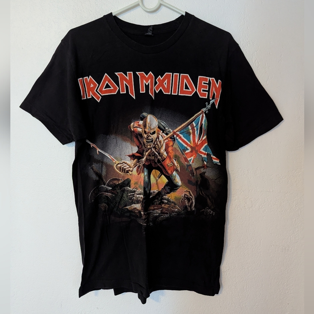 Iron Maiden The Trooper T Shirt Men's L Black Heavy Rock Tee Pre Owned